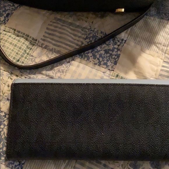 Michael Kors monogram blue wallet - Picture 2 of 7